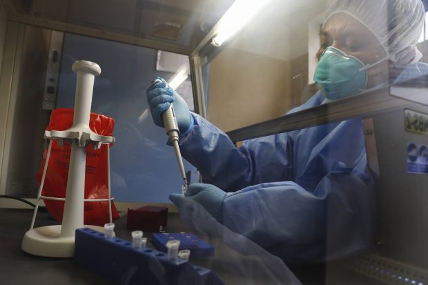 Studiu: Tuberculoza poate fi transmisă printr-o simplă respirație