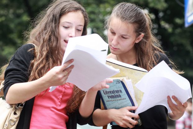 Profesorii care vor să uniformizeze evaluarea elevilor. „Există prăpastia asta între copii din diferite părți ale României”