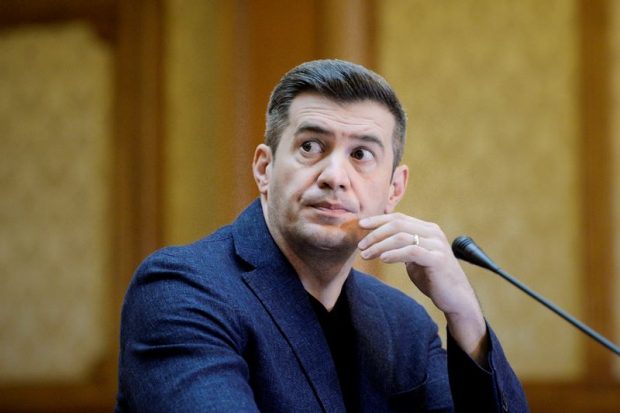 Dragoș Pătraru are COVID. „La cât de rău îmi e de trei zile, nu cred că aș fi trecut prin boala asta fără vaccin”