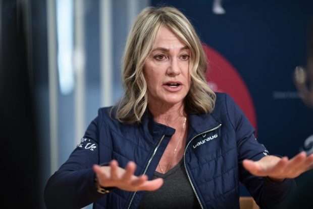 Nadia Comăneci, exercițiu pe bârnă la aproape 60 de ani. „E ca mersul pe bicicletă”