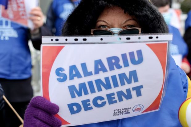 Amenzile care se vor da pentru munca la gri din 20 octombrie. Cu cât va fi taxată întârzierea la plată a salariului