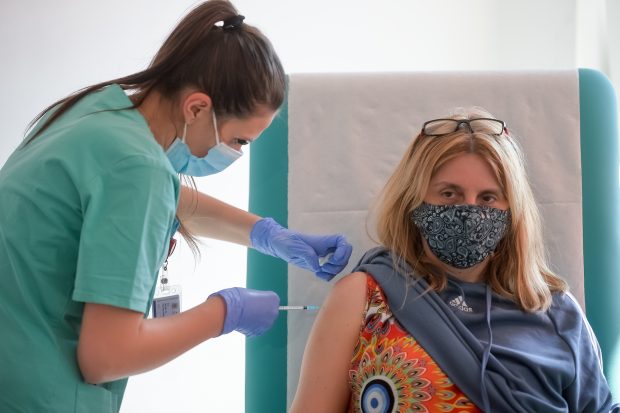 Încă un maraton al vaccinării, organizat azi și mâine în șase spitale militare din țară