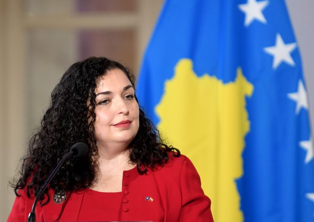 Kosovo cere ajutorul președintelui SUA pentru aderarea la NATO. Patru țări membre, inclusiv România, nu recunosc independenţa ţării