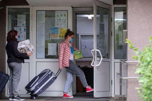 Ministrul educației: Studenţii vaccinaţi anti-COVID-19 vor avea prioritate la cazare în cămine
