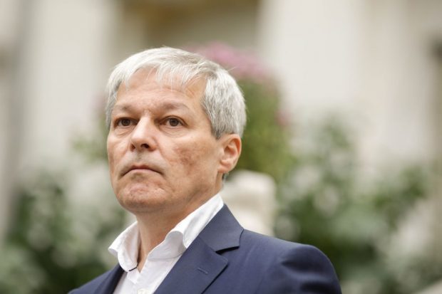 Dacian Cioloș dă termen până duminică liberalilor să ia o decizie: „Să nu fugă de responsabilitate”