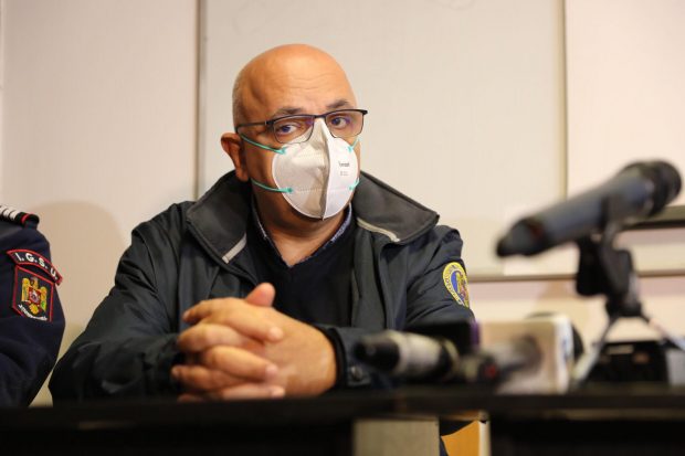 Raed Arafat: I-ați lăsa să vă opereze pe cei care vă dau sfaturi anti-vaccinare?