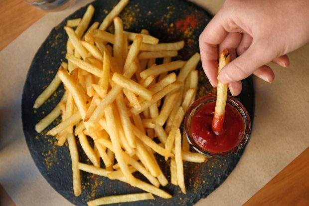 Istoria ketchup-ului. Cum și unde a apărut cel mai popular sos