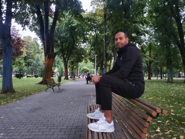 Viața unui tunisian care și-a găsit fericirea la București: „La Paris, dacă oprești pe cineva să întrebi ceva, crede că vrei să-l furi!”