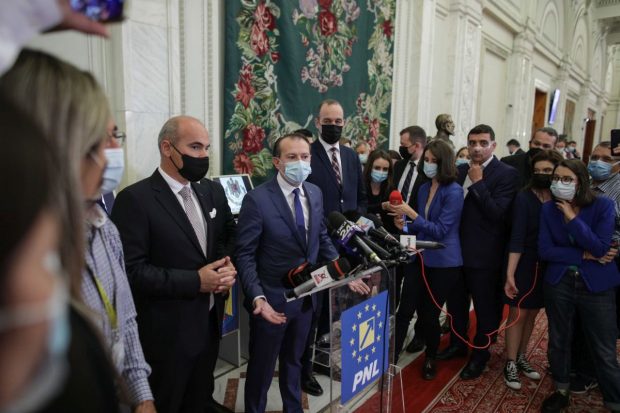Căderea guvernului, în presa internațională: „Căderea lui Cîțu = Eșecul lui Iohannis”