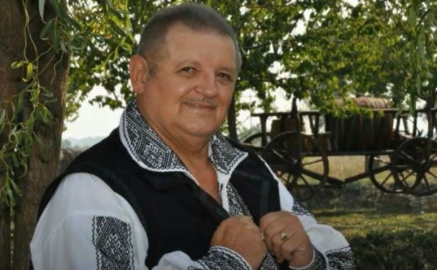 Cântărețul de muzică populară Petrică Moise a murit după ce s-a infectat cu COVID
