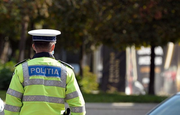 Tânăr șofer luat la bătaie de un taximetrist, după un accident, la Timișoara