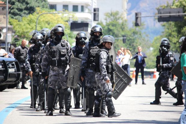 Cel puțin 20 de morți în urma unei operațiuni a poliției braziliene împotriva unei bande specializate în spargeri de bănci
