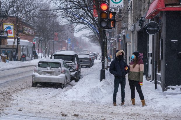 Canadienii pot fi despăgubiți de autorități, dacă alunecă pe străzile necurățate de zăpadă