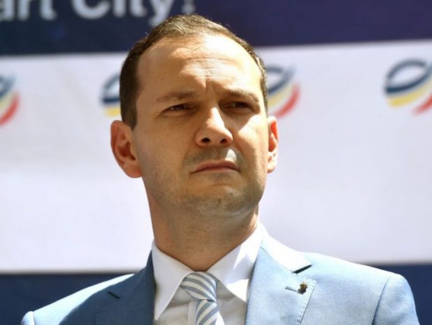Medicul Radu Ţincu: Din datele pe care le avem, Omicron produce forme uşoare de boală