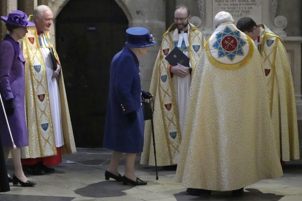 Regina Elisabeta a II-a a anulat în ultimul moment o vizită în Irlanda de Nord, la recomandarea medicilor