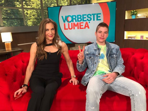 Cum se înțelege Albert, fiul Romaniței Iovan, cu mama lui: „Nu am apucături de adolescent”
