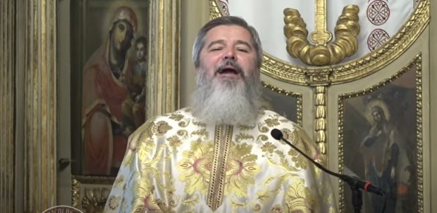 Predica filmată a unui preot din București: „Vaccinarea e un act medical, vorbiți cu medicii! Când vrei credit de la bancă, nu vii la părintele Vasile să-l întrebi”