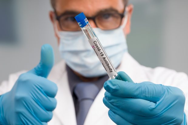 De ce testele de anticorpi nu îţi pot spune dacă să faci sau nu doza booster