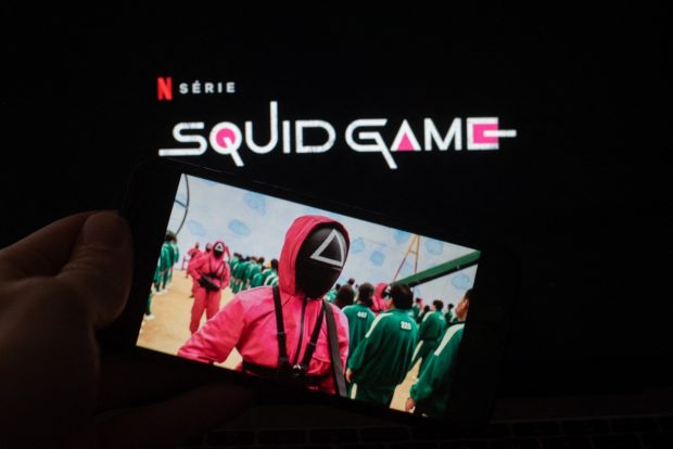 O femeie din Coreea de Sud a primit mii de apeluri, după ce numărul ei a apărut în serialul Squid Game