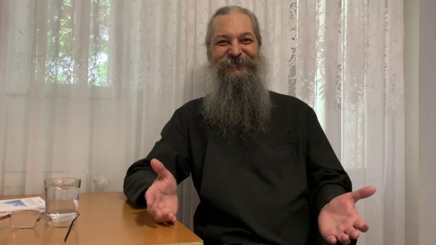 Călugărul de la Mănăstirea Durău care a lansat mai multe mesaje antivacciniste, anchetat de Mitropolia Moldovei și Bucovinei