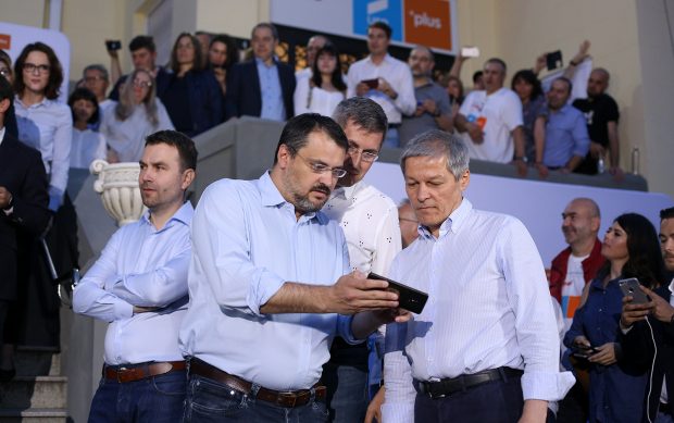 Sindromul Superman la USR. De ce cred că Dacian Cioloș va avea probleme în a controla partidul