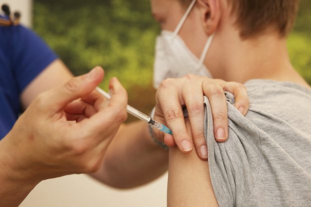 Consilier al ministrului educației: În ultimele zile, s-au vaccinat 8.000 de copii pe zi