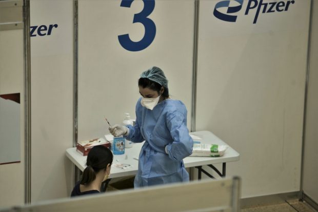 Scădere a ritmului de vaccinare anti-COVID. Aproape 21.000 de persoane au fost imunizate în ultimele 24 de ore