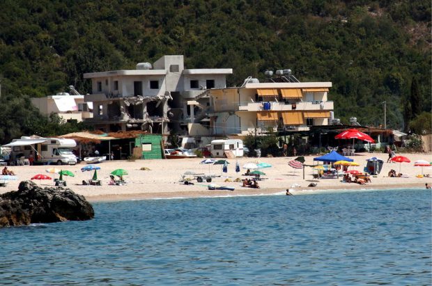 Patru turiști, găsiți morți în sauna unui hotel de cinci stele din Albania