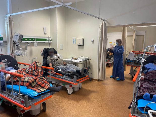 Pacient în stare critică din Iași, ventilat manual 4 ore. Șefa UPU-SMURD: „Fiecare zi ne demonstrează că se poate și mai rău”