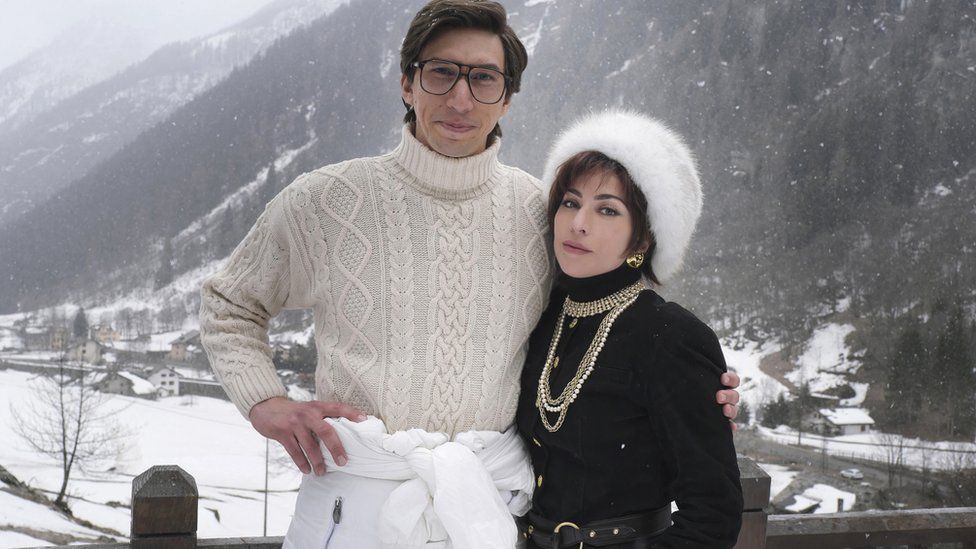 Moștenitorii familiei Gucci îi amenință cu proces pe realizatorii filmului „House of Gucci”. Ce i-a deranjat