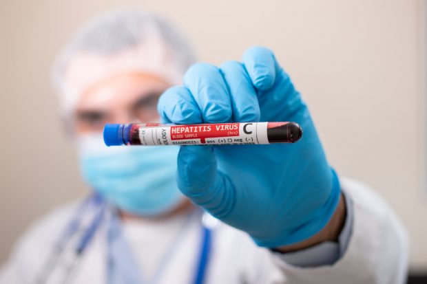 Pacienţii cu hepatita C nu au acces la tratament antiviral de 5 luni. „Nu am crezut că această criză politică ne va afecta atât de mult”