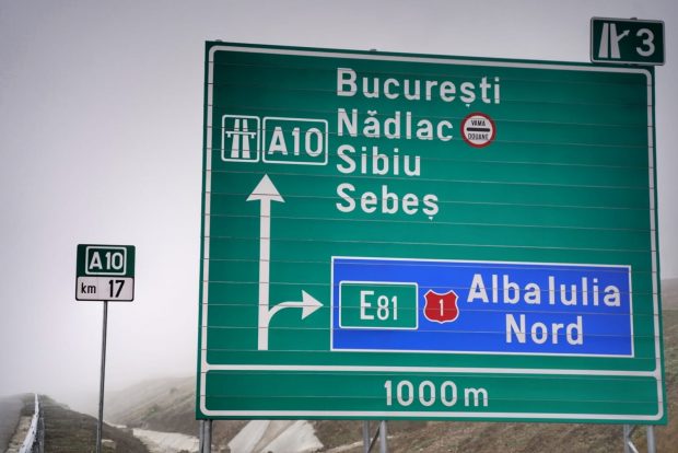 Circulaţia pe Lotul 2 din Autostrada Sebeş – Turda se deschide marţi, cu restricţii, la cinci ani de la data la care trebuia finalizată