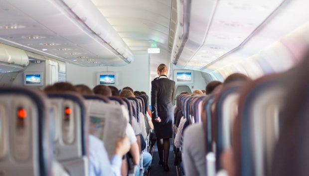 Un pasager al unui avion care zbura din Egipt către Rusia a fost găsit decedat în toaleta aeronavei