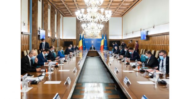 Premierul Nicolae Ciucă a convocat şedinţă de Guvern pe tema noii tulpini Covid. Ședință în desfășurare la CNSU