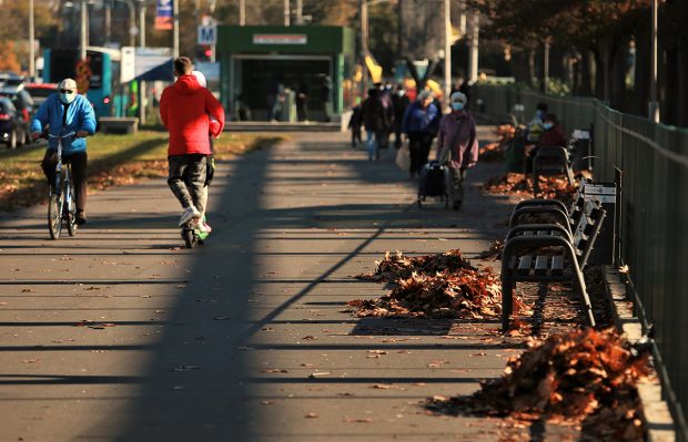 Șase județe sunt în scenariul galben. Mai puțin de 550 de cazuri, confirmate în București