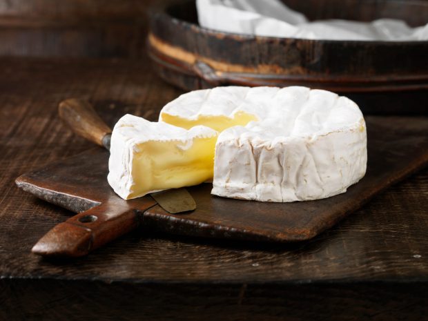 Camembert – ce este și cum arată. Cum gătești cu brânza franțuzească
