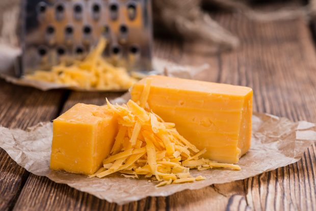 Cheddar – cum arată și cum se produce