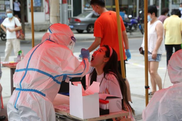 China încearcă să controleze cel mai mare focar de infectare cu varianta Delta, apărut într-un oraș din nord-estul țării