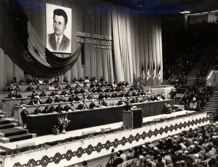 Anul dispărut 2021: de ce nu liderii de azi, nu Ceaușescu, ci Carol I se poate numi lider al unei țări