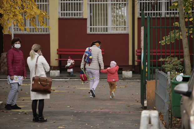 Școlile rămân deschise și săptămâna viitoare. Care e rata de ocupare a paturilor la nivel național și pe județe