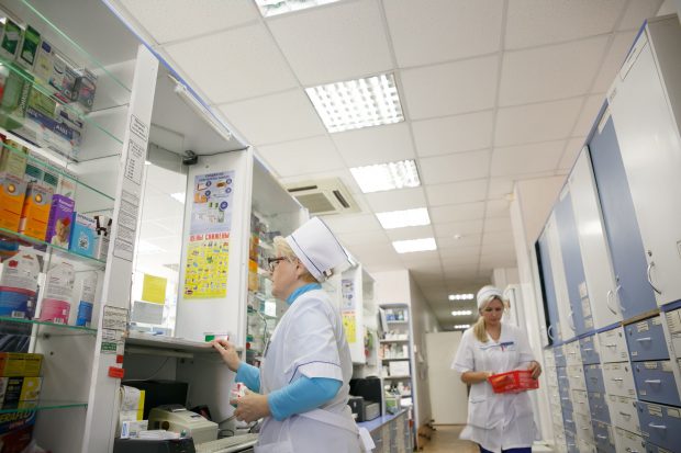 Ce salarii poți să obții în domeniul farmaceutic. Unele ajung și la 10.000 de lei pe lună