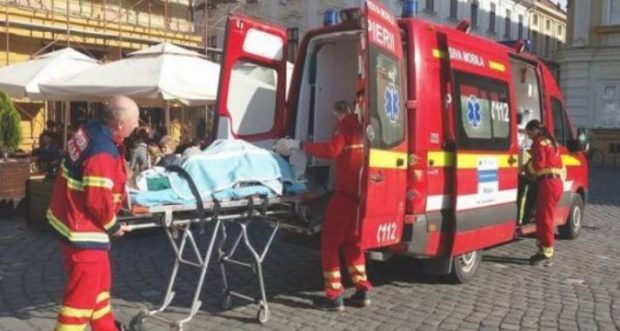 O femeie cu COVID a murit, după ce s-a prăbușit când făcea cumpărături. De 10 zile se trata singură acasă