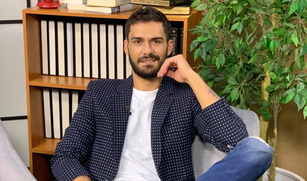 George Burcea a mers acasă la Andreea Bălan, după scandalul în care e implicat. Actorul și-a vizitat fetițele
