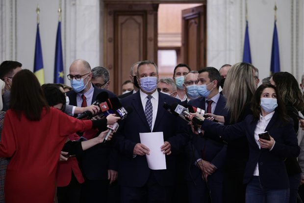 Zeci de organizații și personalități din societatea civilă, către noul Guvern: „Suntem cu ochii pe voi”