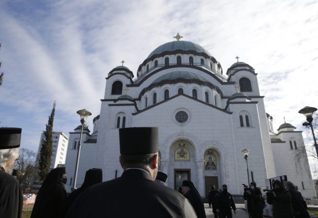 Sfântul Sinod al Bisericii Ortodoxe a Greciei îi îndeamnă pe credincioși să se testeze anti-COVID înainte de a veni la biserică