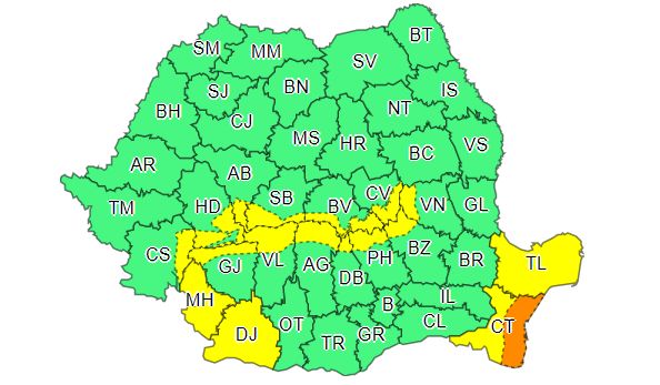 Alertă meteo: cod galben și portocaliu în mai multe zone. Unde sunt anunțate ninsori puternice