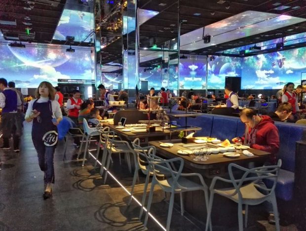 Un chinez are interzis la un restaurant mănânci-cât-poți. „De fiecare dată când vine aici, pierd câteva sute de yuani”