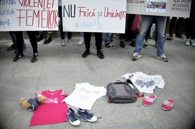 Comisarul european pentru egalitate​, Helena Dalli, editorial în Libertatea: Educația pe primul loc – adevărul despre violența bazată pe gen