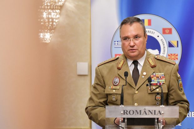 Mesaj fiului unui plutonier pentru generalul Ciucă: Nu aș vrea ca tata să știe că şi-a riscat viaţa pentru cineva care și-a trădat propriile cuvinte