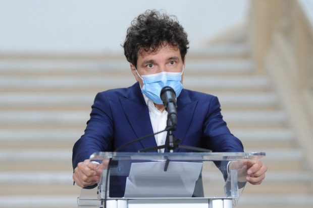 Nicușor Dan, mesaj de solidaritate pentru Ucraina. Primăria Bucureşti „este deschisă să ajute refugiații din Ucraina”